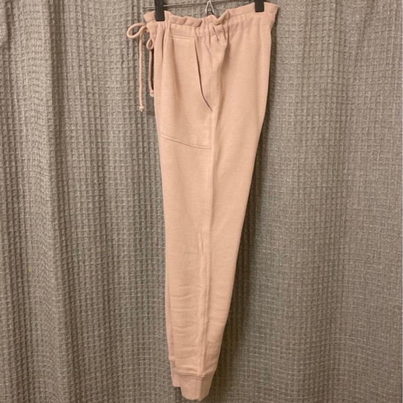 Abercrombie and Fitch Paperbag Sweatpants Pink - Picture 4 of 7